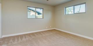 4 Bedroom, 3 Baths, includes 2 Master Suites Just 1-Mile from ASU Gallery 25