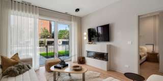 1235 U North Ashland Ave. Gallery 1