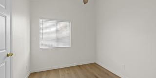 5327 Saxon Street - 5327 Gallery 12