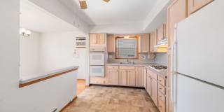 Large 3 Bedroom Apt + Private Office Space Gallery 18