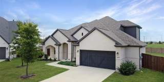 890 Stanley Street Gallery 1