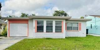 Spacious 3 Bed, 2 Bath Just Minutes from the Beach Spacious 3 Bed, 2 Bath Just Minutes from the Beach Gallery 1