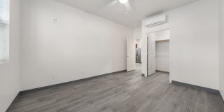 Plaza Way Gallery 13