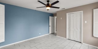 811 Trenton Gallery 26