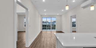 521 Lake Avenue Gallery 1