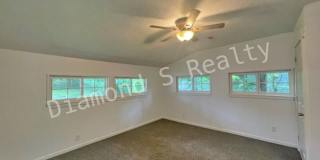 3 Bedroom Home Available Early June! Gallery 11