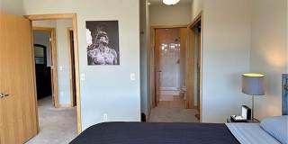 9 W Franklin Avenue Gallery 14