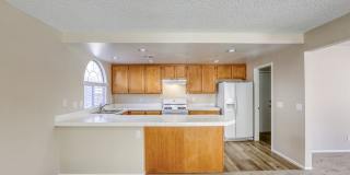 4 Bedroom Home in Henderson! Close to Shopping & Restaurants! Gallery 15