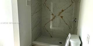 1770 NW 19th Ter Gallery 6