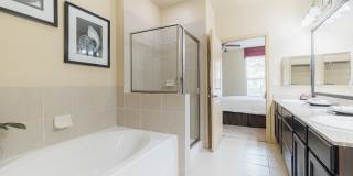 Dolce Living Rosenberg Gallery 25