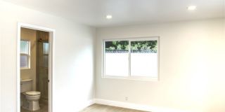 1310 Elm Gallery 16