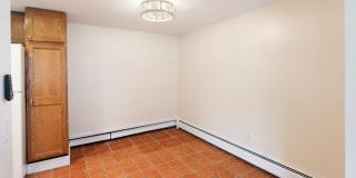 4 Yale Street Gallery 10
