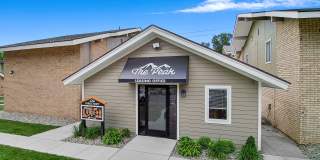 The Peak Apartments and Townhomes Gallery 17