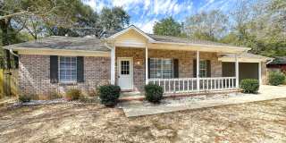 3 Bedroom 2 Bath home in Marblehead Estates, located in Milton, FL! Gallery 1