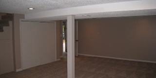 9609 North Charlotte Street Gallery 19