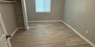 120 N Jefferson Cir Gallery 5