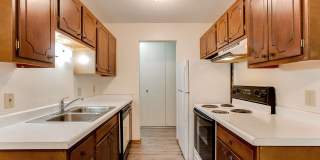 Cambridge Court Apartments Gallery 9