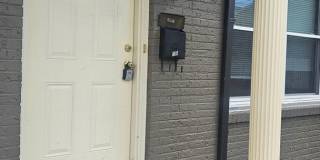 1/2 Off first months rent! 2 Bed/1.5 Bath Townhouse! Water/Garbage Included! Walk to APSU! Gallery 3