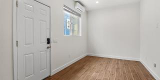 720 1/2 Queenstown Court - 3 Gallery 3