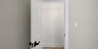 415 CITY Avenue Gallery 21