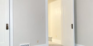 2436 Laurel Avenue Gallery 23