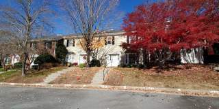 3 Bedroom 2.5 Bathroom Townhome! Gallery 1