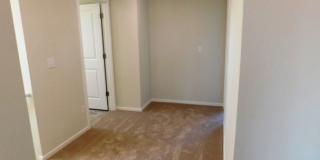 4Bd/2.5 Ba Two Story Home - Available to View! Gallery 15