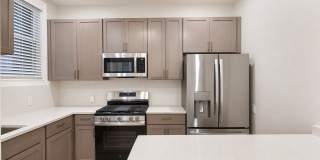 1014 W George Street Gallery 15