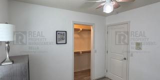 $750 MOVE-IN SPECIAL DISCOUNT AVAILABLE! Luxury Living Awaits: Stunning 4-Bedroom Cul-de-Sac Retreat with Pool & Spa in Hemet! Gallery 37