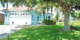 Annual Rental - Single Family Home Naples Park! Gallery 1