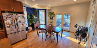 907 Webster St, NW #3 Gallery 10