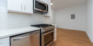 Charming 4 Bedroom- No Broker Fee Gallery 1