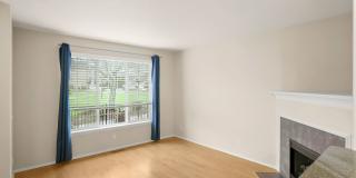 Lovely Home In A Excellent Location! 2 Bedrm 2.5 Bath in Arbor Reserve **PET FRIENDLY! & INTERNET INCLUDED** Gallery 6