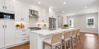 4 Summit Ave Unit 1 Gallery 1