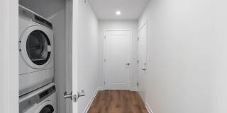 Graduate Pointe Gallery 18