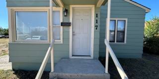 3 Bedroom 1 Bath Large House with Garage & Many Amenities Gallery 1