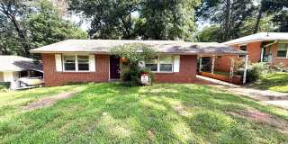 ** 3 Bedroom 1 Bath Located in Forest Hills ** Call 334-366-9198 to schedule a viewing Gallery 1
