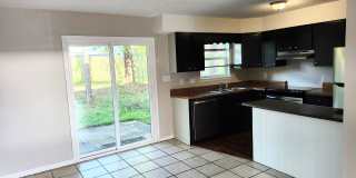 2519 Beech St Gallery 1