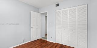 3083 N Oakland Forest Dr Gallery 70