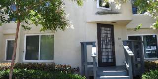 Lovely 2 bedroom townhouse Gallery 3
