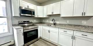 121 Oak Street Gallery 1