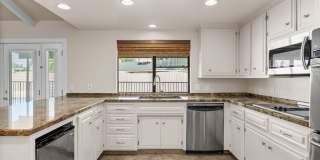 605 N El Rio Drive - Gorgeous Pool Home!! Gallery 30