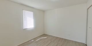 ** $150 OFF for JUNE MOVE INS!!!*** 222 E 14th St N Gallery 8
