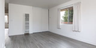 Garden Hill Apartments Gallery 38