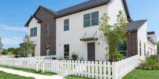 Townhomes at Princeton Meadows Gallery 25