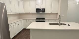 Beautiful End Unit Townhome in Griffith Lakes Gallery 14