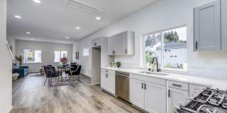 Beautiful, 2 bed, 2.5 bath townhouse in Silverdale Gallery 18