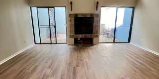 Beautifully Renovated 2 Bedroom, 2.5 Bathroom Townhome with Oversized Two-Car Garage in Tampa, FL Gallery 12