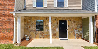 2 Bedroom 1.5 Bath Townhome Gallery 1