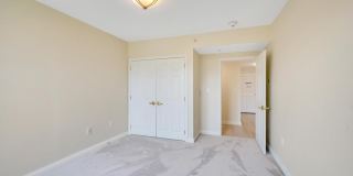 300 E Overlook Gallery 7